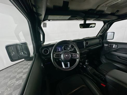 Used 2023 Jeep Wrangler Sahara w/ Cold Weather Group image 18