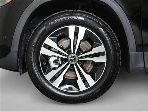 Used 2024 Mercedes-Benz GLA 250 4MATIC image 26