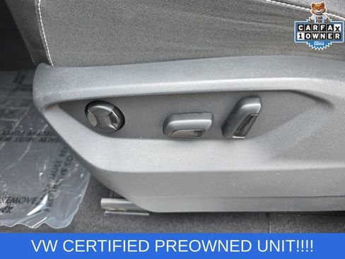 Used 2025 Volkswagen Atlas SE AWD/4WD image 31