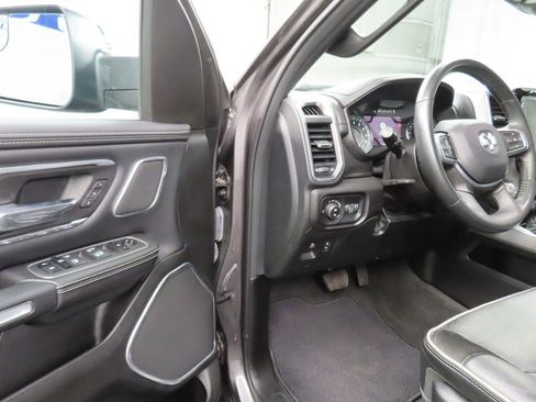 Used 2023 RAM 1500 Laramie AWD/4WD image 47