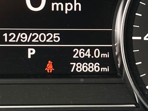 Used 2015 Audi A8 L 4.0T w/ Premium Package image 25