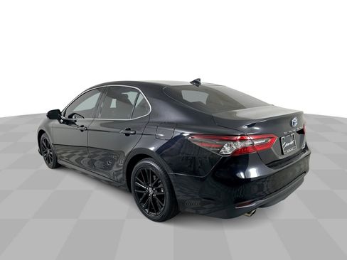 Used 2022 Toyota Camry XLE image 42