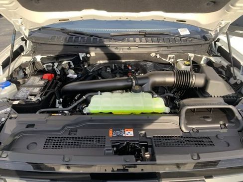 New 2025 Ford Expedition Active image 33