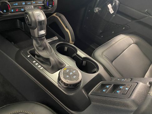 New 2026 Ford Bronco Badlands AWD/4WD image 24