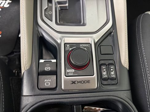 Used 2024 Subaru Forester Premium AWD/4WD image 19