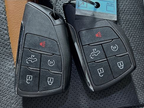 Used 2022 GMC Sierra 1500 AT4 w/ AT4 Premium Package image 35