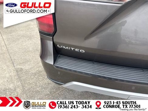 Used 2018 Ford Expedition Limited w/ Equipment Group 301A RWD image 4