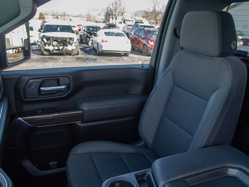 Used 2025 Chevrolet Silverado 2500 LT AWD/4WD image 13