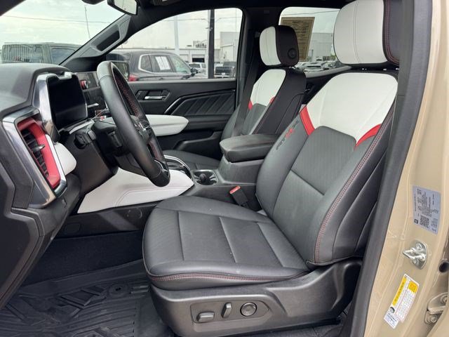 Used 2024 GMC Canyon AT4X AWD/4WD image 24