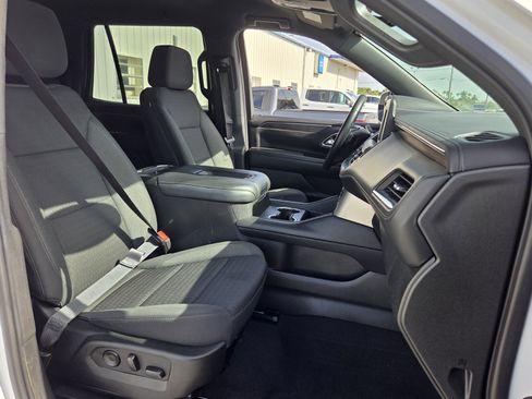Used 2023 Chevrolet Tahoe LS RWD image 17