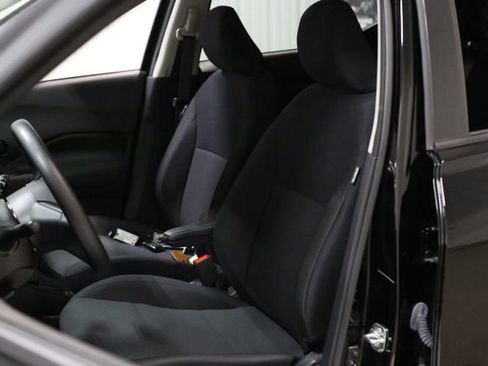 Certified 2025 Nissan Kicks Play S image 8