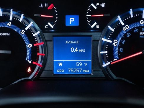 Used 2016 Toyota 4Runner Limited image 18