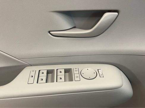 New 2026 Hyundai Kona SE image 27