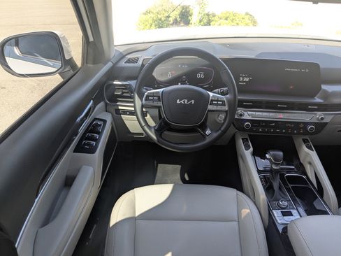 Certified 2024 Kia Telluride S AWD/4WD image 21