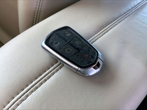 Used 2016 Cadillac XTS Luxury w/ Driver Awareness Package image 14