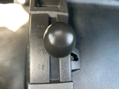 Used 2018 Chevrolet Silverado 2500 W/T image 15