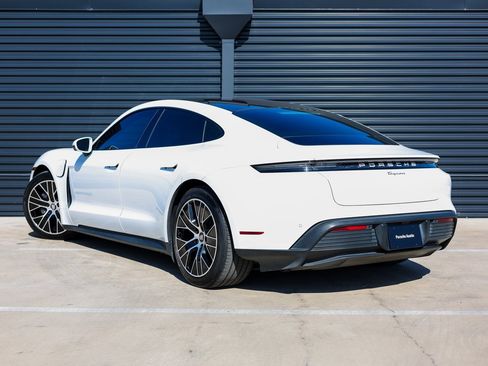 Certified 2021 Porsche Taycan image 3