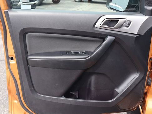 Used 2019 Ford Ranger XLT w/ Equipment Group 302A Luxury AWD/4WD image 18