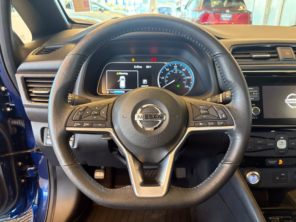 Used 2019 Nissan Leaf SV w/ Protection Package FWD image 17