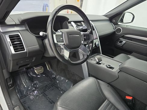 Used 2022 Land Rover Discovery S R-Dynamic image 16