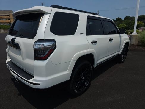Used 2019 Toyota 4Runner Limited AWD/4WD image 7