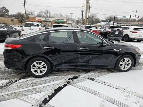 Used 2017 Kia Optima LX image 8