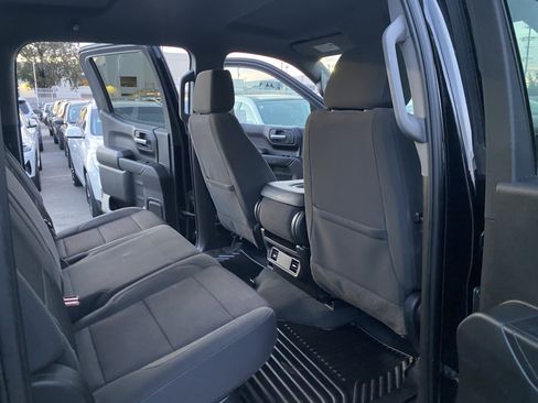 Used 2022 Chevrolet Silverado 1500 Custom image 18