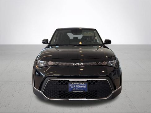 Used 2023 Kia Soul LX FWD image 3