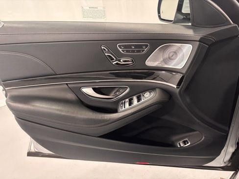 Used 2020 Mercedes-Benz S 560 4MATIC Sedan image 15