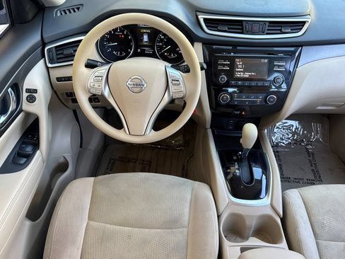 Used 2014 Nissan Rogue S AWD/4WD image 14