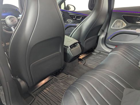 Used 2022 Mercedes-Benz EQS 580 4MATIC Sedan image 30