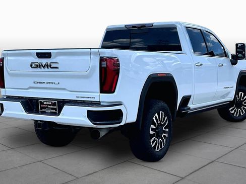 Used 2024 GMC Sierra 2500 Denali Ultimate AWD/4WD image 13