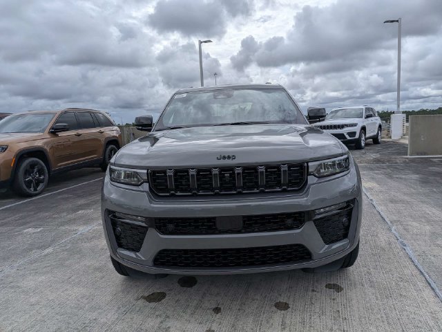 New 2027 Jeep Grand Cherokee Limited AWD/4WD image 9