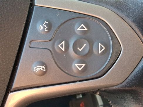 Used 2019 Chevrolet Colorado Z71 w/ Z71 Midnight Edition image 21