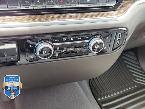 New 2026 GMC Sierra 1500 SLE AWD/4WD image 29