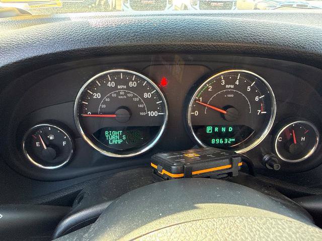 Used 2016 Jeep Wrangler Unlimited Sahara w/ Max Tow Package AWD/4WD image 8