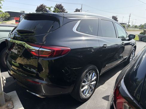 Used 2021 Buick Enclave Essence w/ Sound and Sites Package AWD/4WD image 6