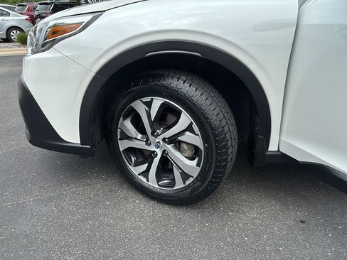 Used 2022 Subaru Outback Touring XT w/ Popular Package #2 AWD/4WD image 4