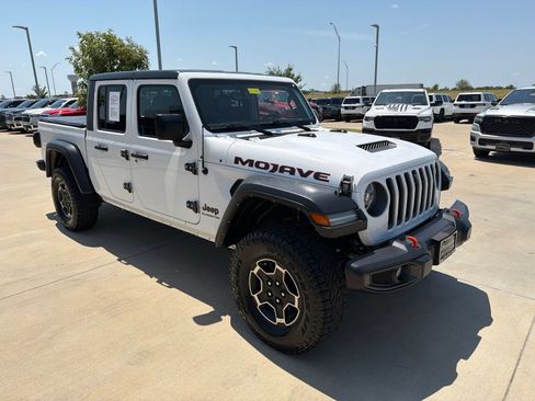 Used 2021 Jeep Gladiator Mojave AWD/4WD image 7