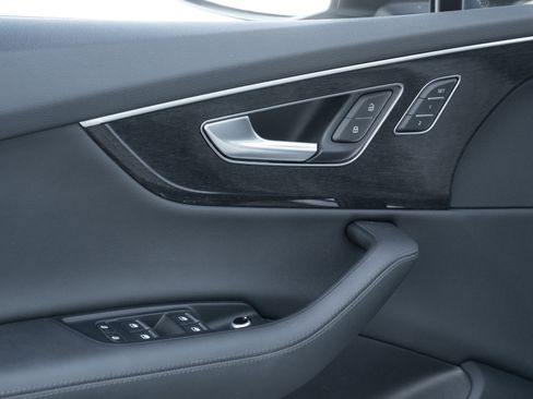 Certified 2023 Audi Q7 3.0T Premium Plus image 21