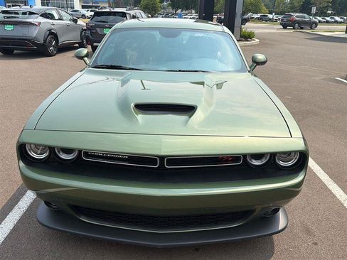 Used 2022 Dodge Challenger R/T RWD image 18