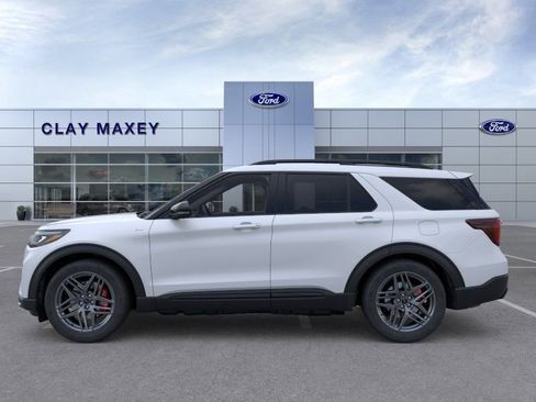 New 2026 Ford Explorer ST-Line w/ ST-Line Street Pack AWD/4WD image 3