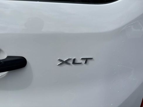Used 2023 Ford Transit 350 XLT RWD image 6