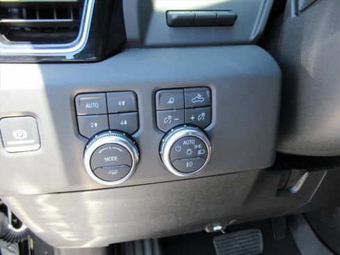 Used 2025 GMC Sierra 2500 Denali Ultimate image 19