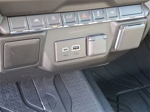 Used 2026 Chevrolet Silverado 1500 Custom image 10