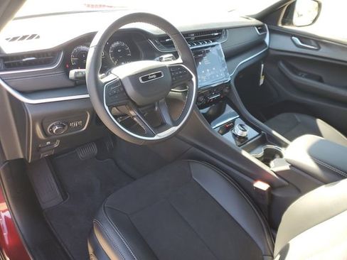 New 2025 Jeep Grand Cherokee L Altitude image 16