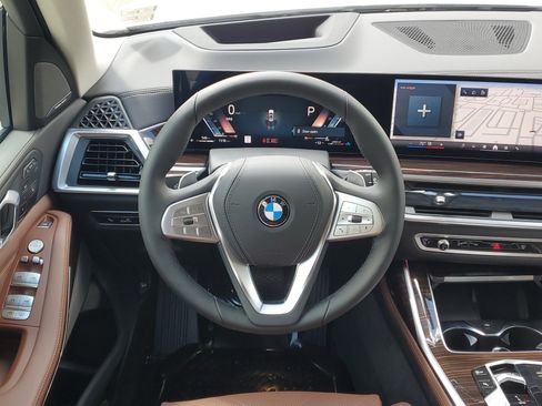 New 2026 BMW X7 xDrive40i w/ Premium Package AWD/4WD image 22