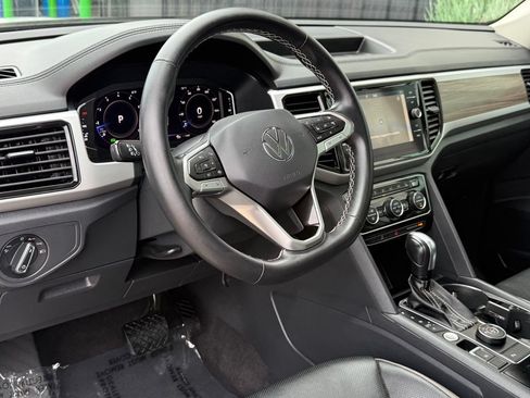 Used 2022 Volkswagen Atlas SEL AWD/4WD image 19