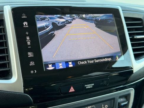 Used 2017 Honda Pilot Elite image 27