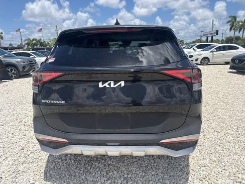 Used 2023 Kia Sportage LX FWD image 6